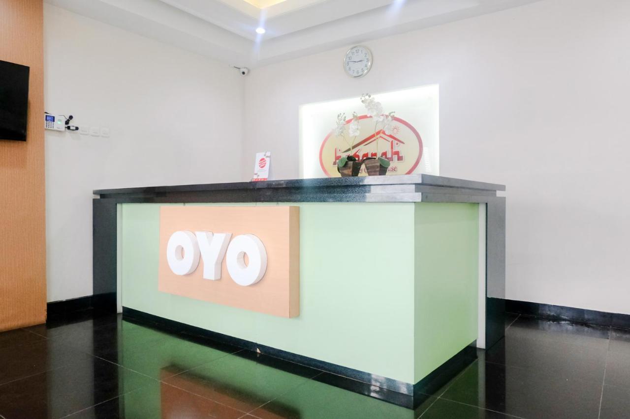 Oyo 696 Hasanah Guest House Syariah De Saphire Malang Zewnętrze zdjęcie