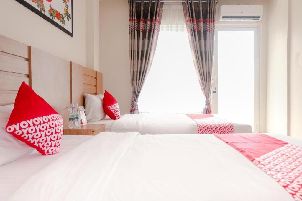 Oyo 696 Hasanah Guest House Syariah De Saphire Malang Zewnętrze zdjęcie